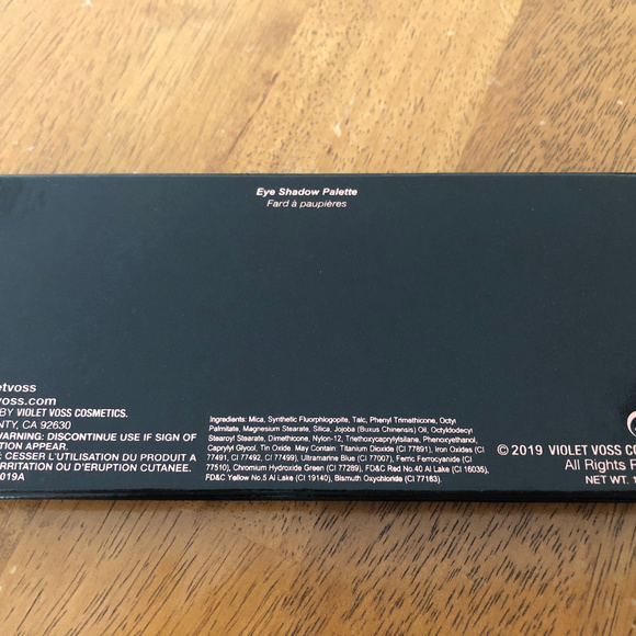 Violet Voss Essentials Eyeshadow Palette - Picture 3 of 4